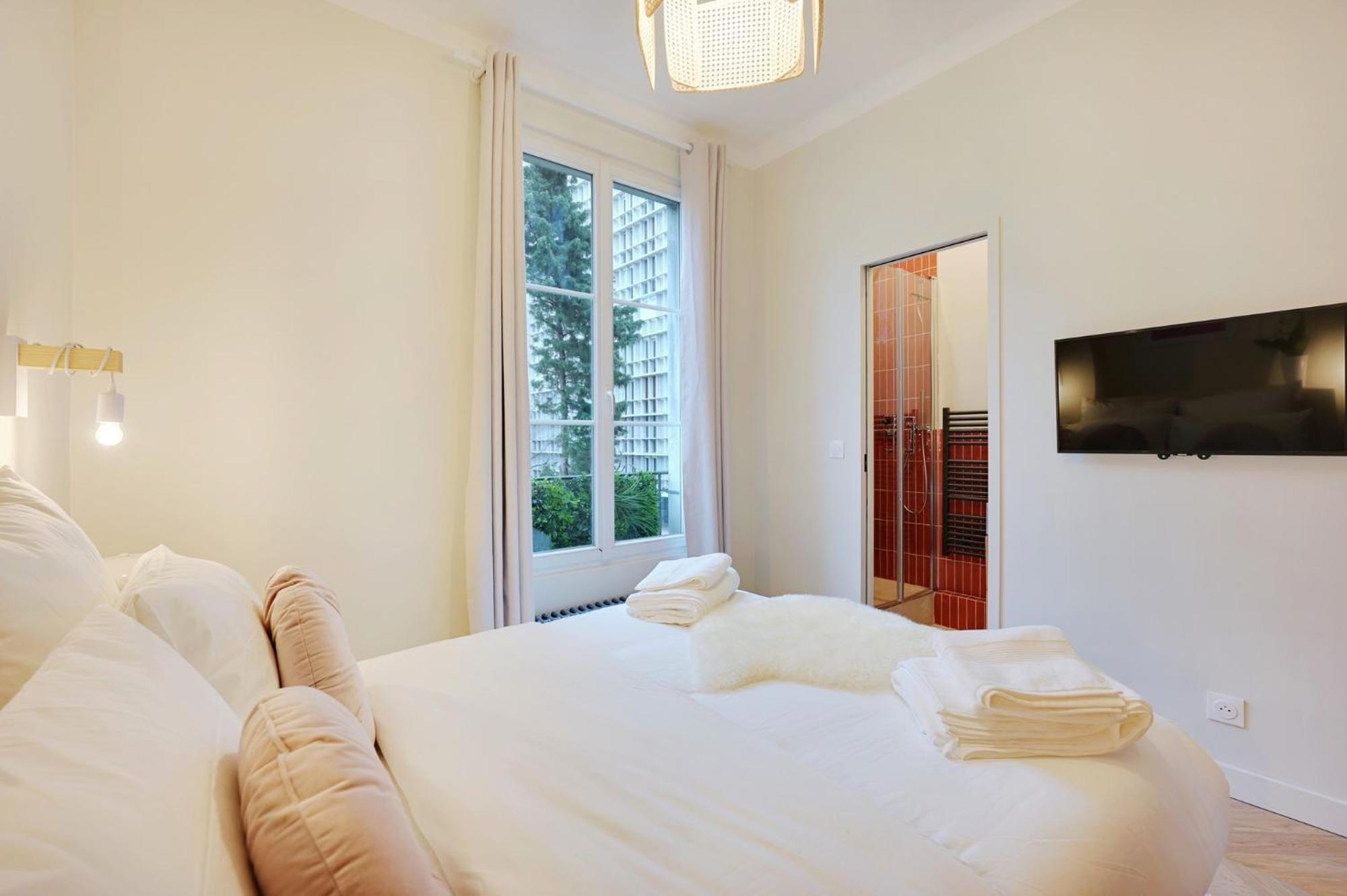 Comfy Suite By Les Maisons De Charloc Homes Boulogne-Billancourt Dış mekan fotoğraf