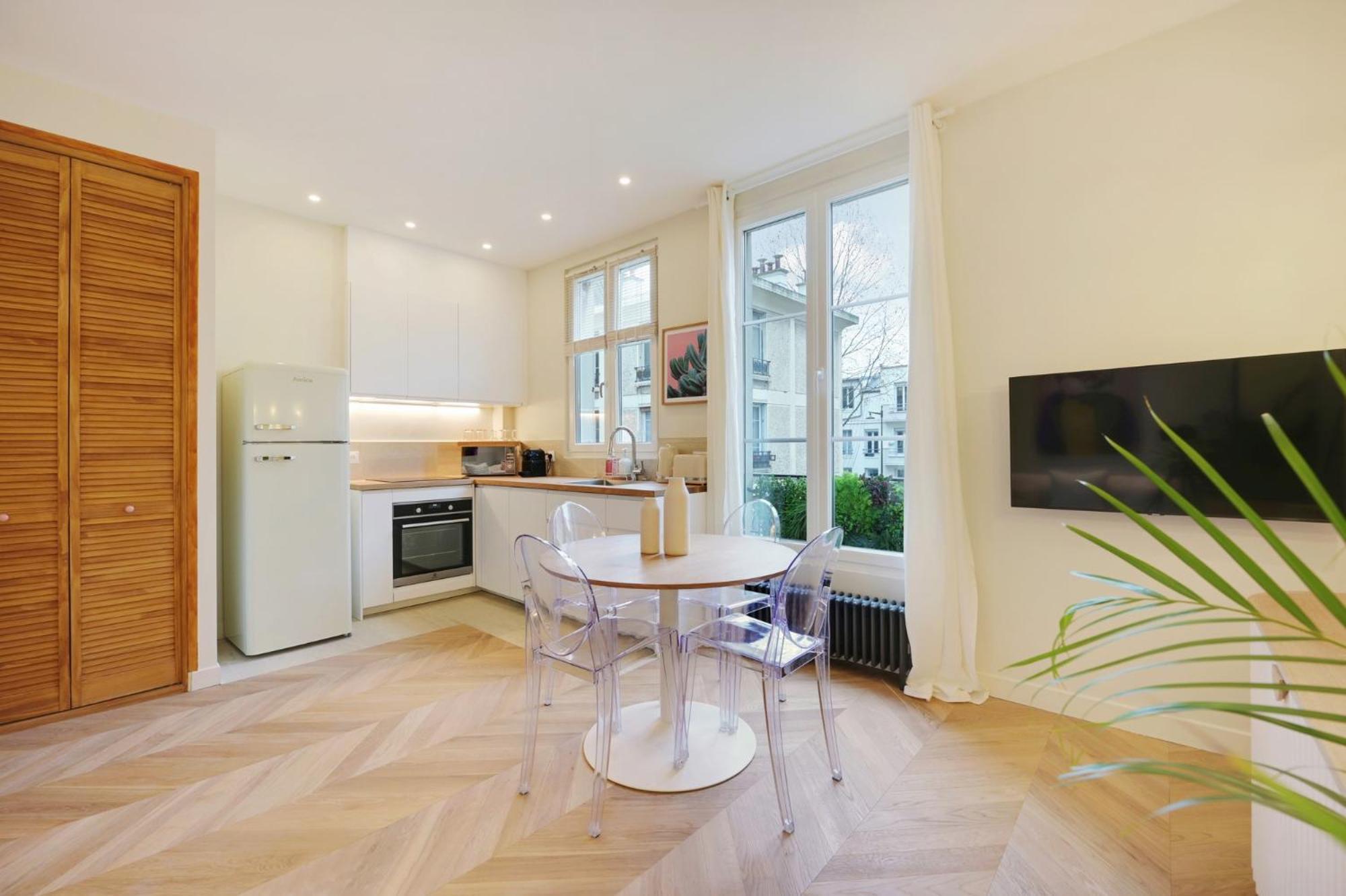 Comfy Suite By Les Maisons De Charloc Homes Boulogne-Billancourt Dış mekan fotoğraf